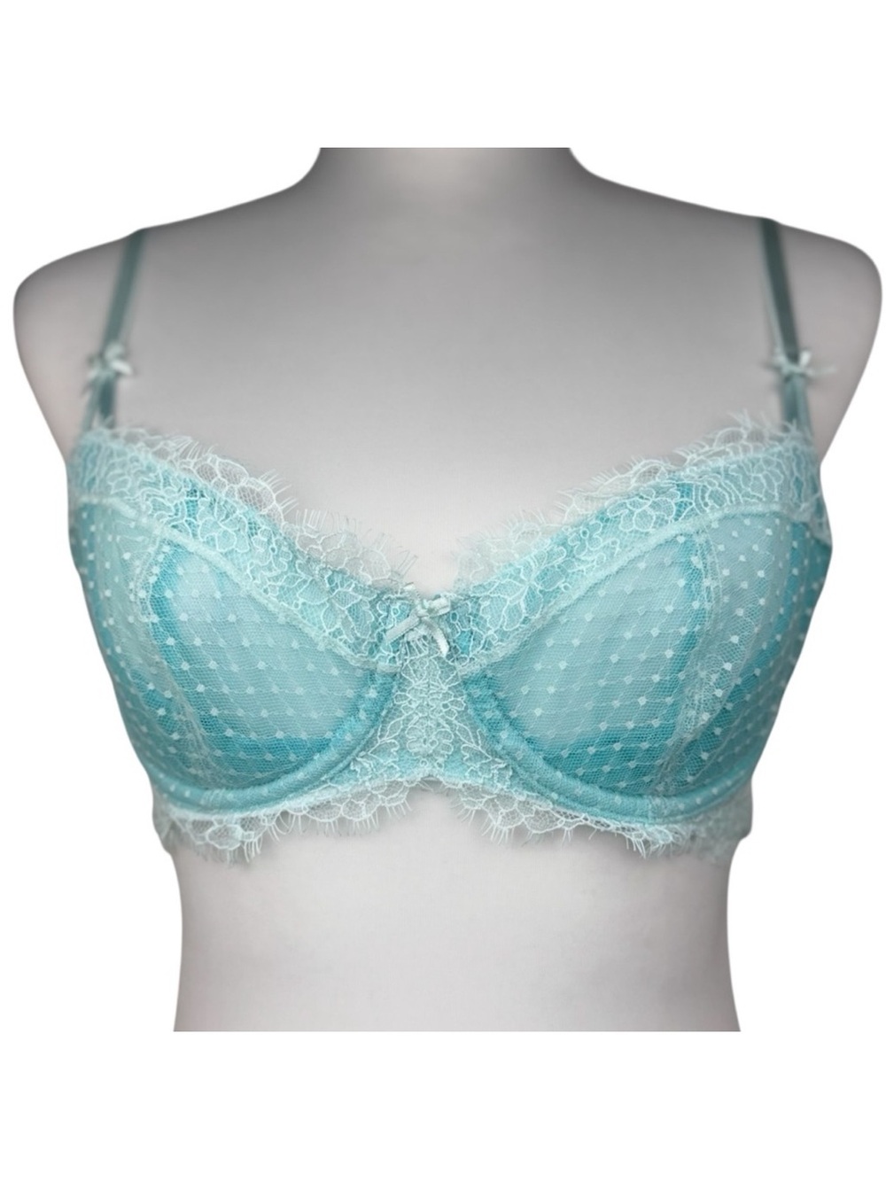 NWT Victoria's Secret Dream Angels Wicked Blue Lace Polka Dot Push Up Bra 32C